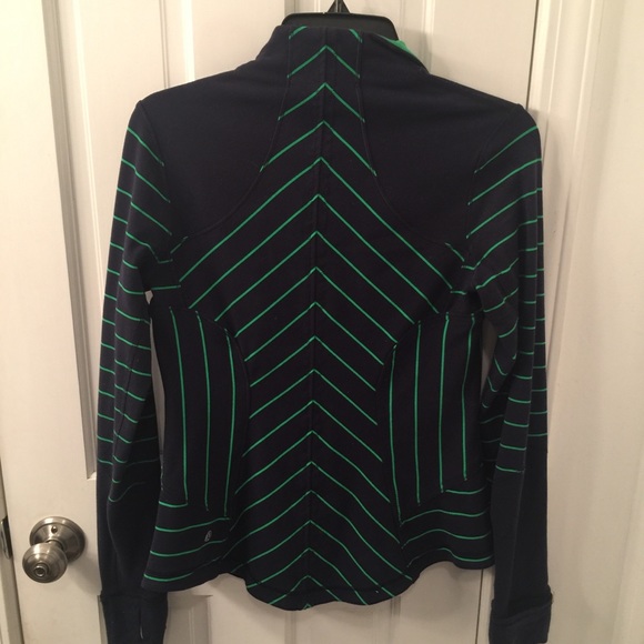 Lululemon Define Jacket - Picture 5 of 6